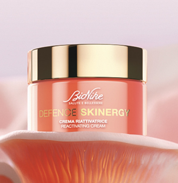 Immagine Scopri la nuova linea DEFENCE SKINERGY Bionike per la cura del viso