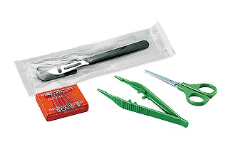 SET DI STRUMENTI SOS MONOUSO IN PLASTICA - farmachicca
